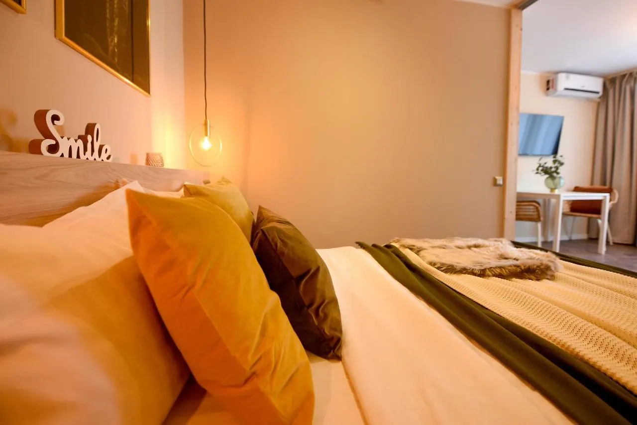 Tropical Feel - 2Br Apartment At Sala Palatului Bucharest