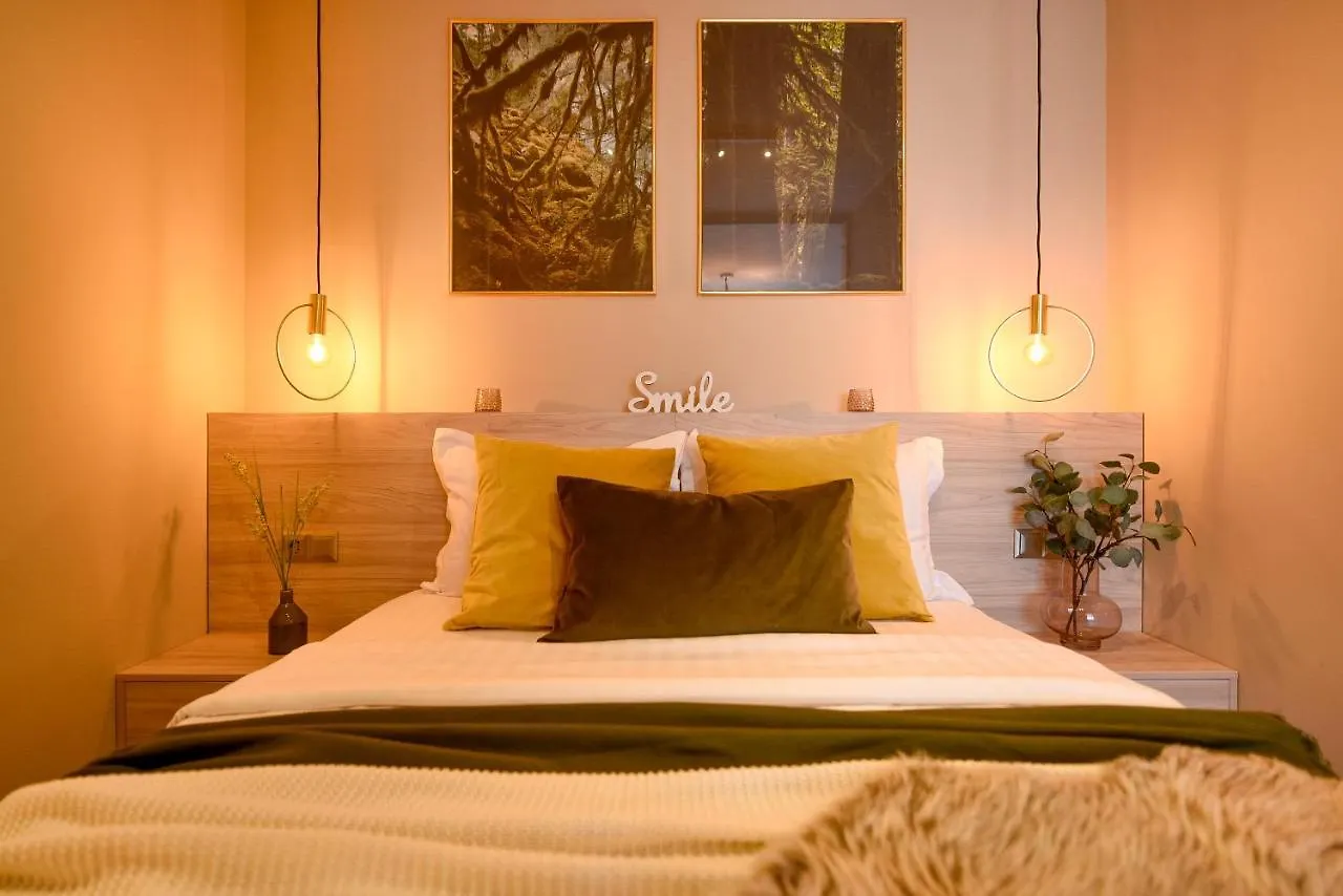 Tropical Feel - 2Br Apartment At Sala Palatului ブカレスト ルーマニア