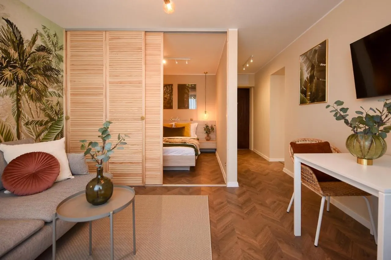 Tropical Feel - 2Br Apartment At Sala Palatului ブカレスト ルーマニア